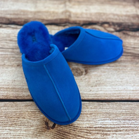 UGG Other - NWOT UGG Scuff in Blue